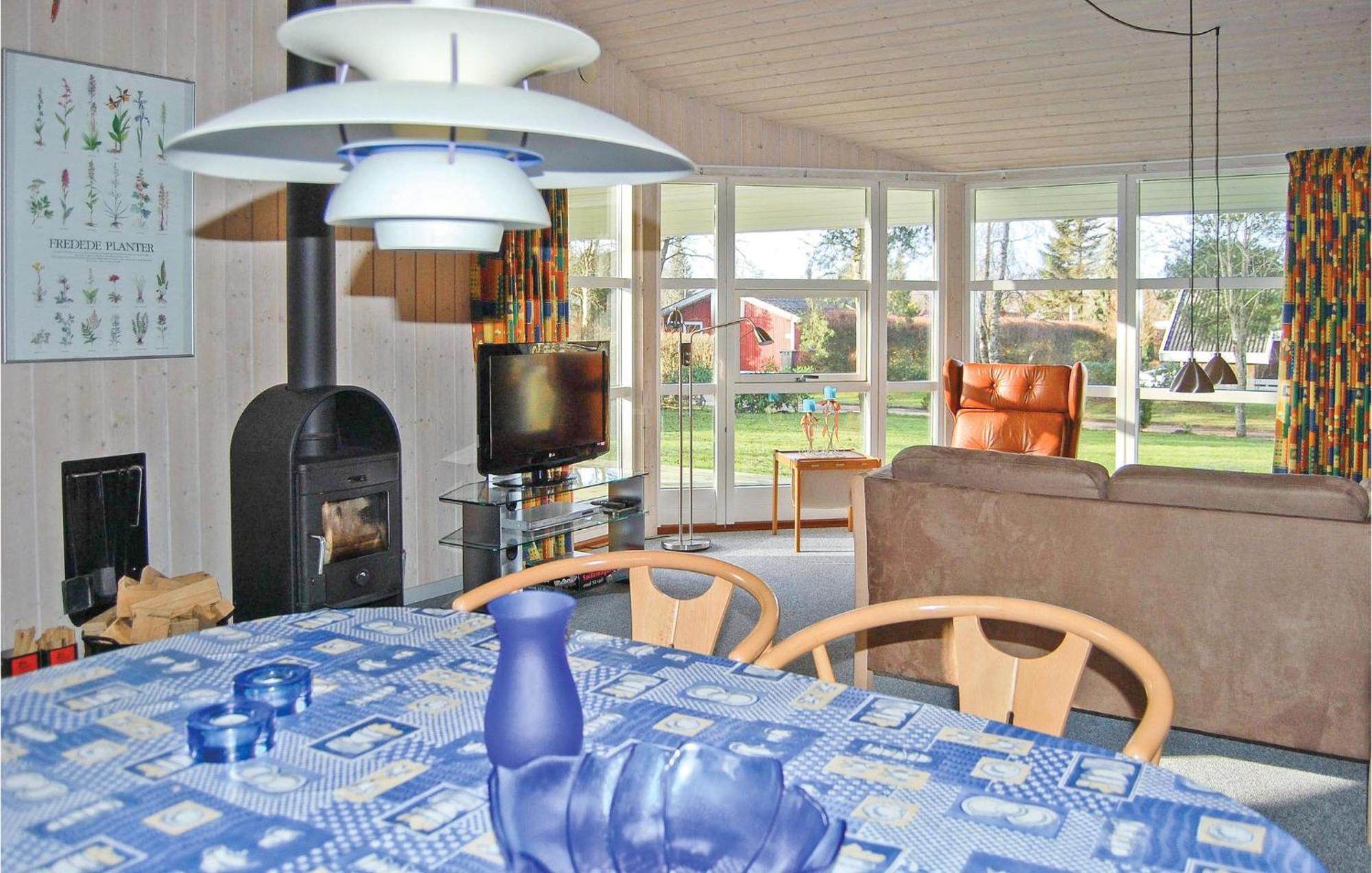 3 Bedroom Cozy Home In Fårvang 外观 照片