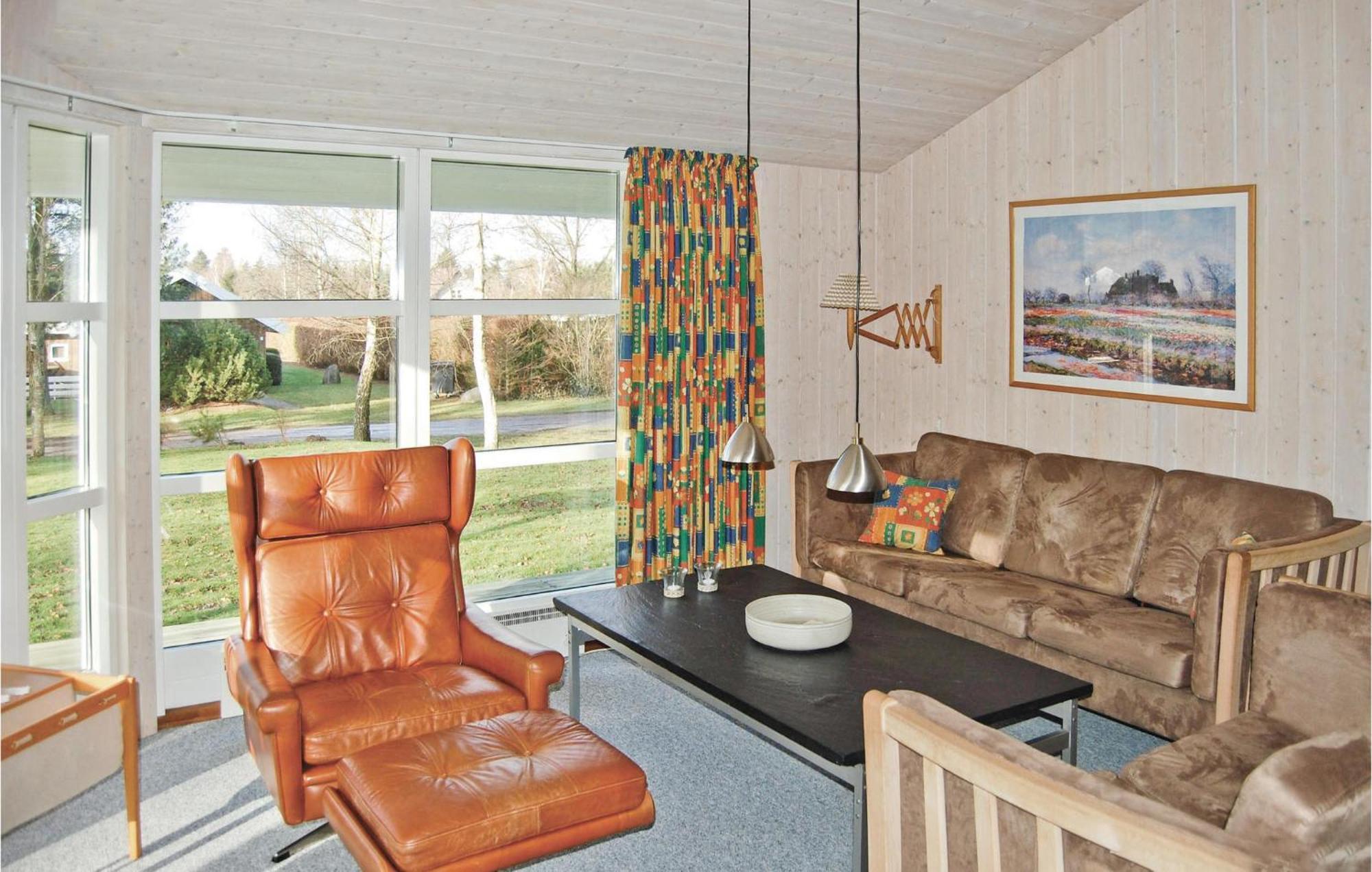 3 Bedroom Cozy Home In Fårvang 外观 照片